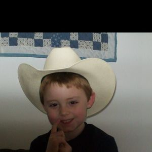 Meet your Posher, Connie